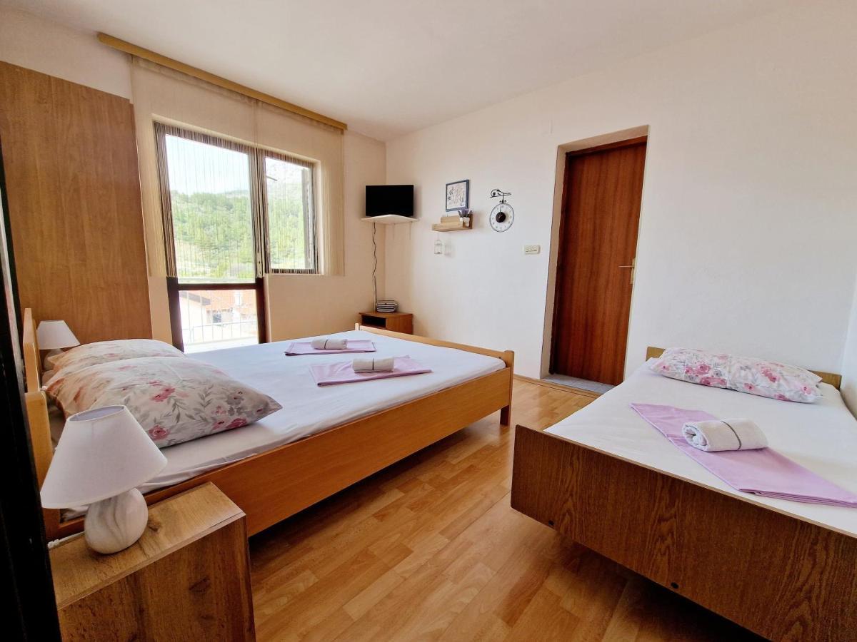 Apartments By The Sea Podaca, Makarska - 6874 Ngoại thất bức ảnh